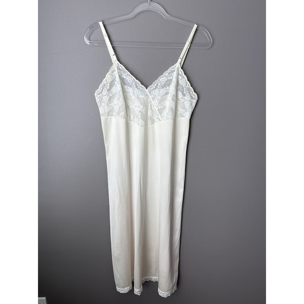 Vintage Vanity Fair Full Slip Lace Antron III‎ Nylon 70s Cream Womens 34 Medium - Picture 5 of 15